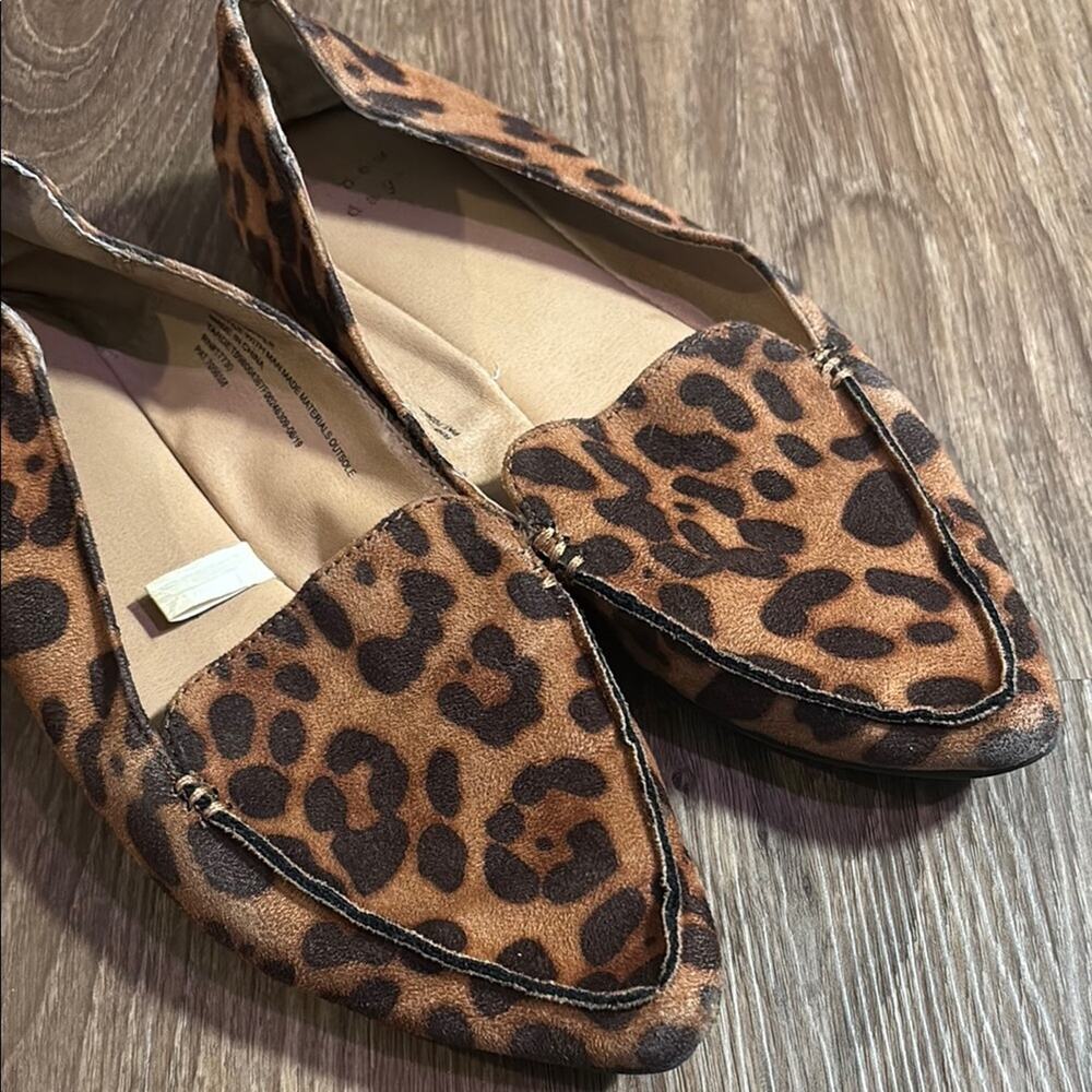 a new day women’s leopard print Tan pointed toe flats Loafers cheetah 6 animal - Picture 5 of 5